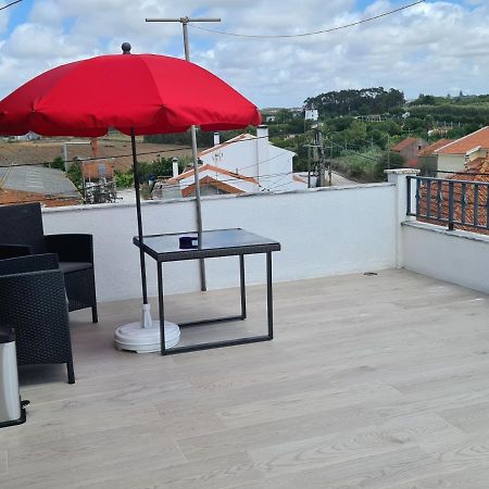 Gomes & Fortunato House Casais Brancos エクステリア 写真