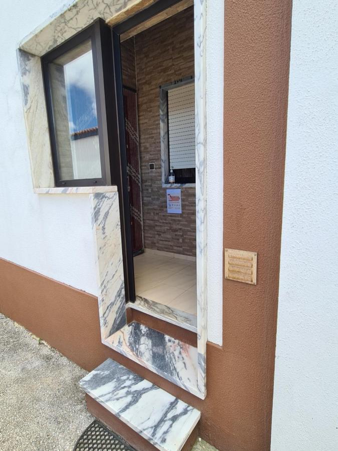 Gomes & Fortunato House Casais Brancos エクステリア 写真
