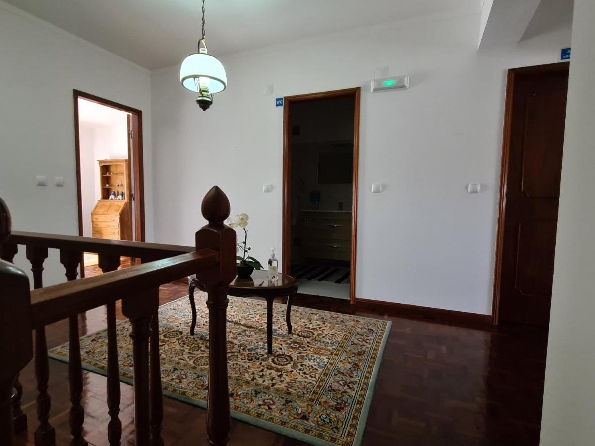 Gomes & Fortunato House Casais Brancos エクステリア 写真