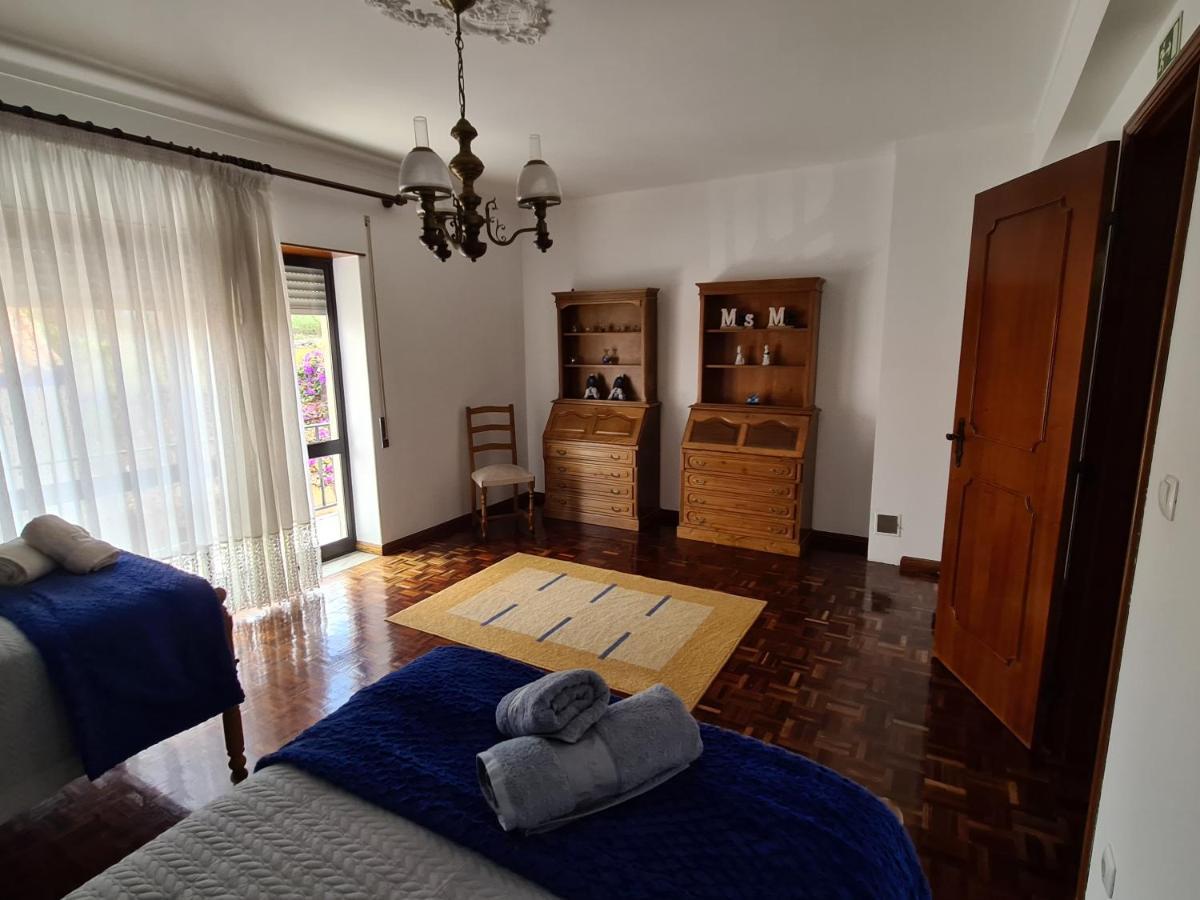 Gomes & Fortunato House Casais Brancos エクステリア 写真