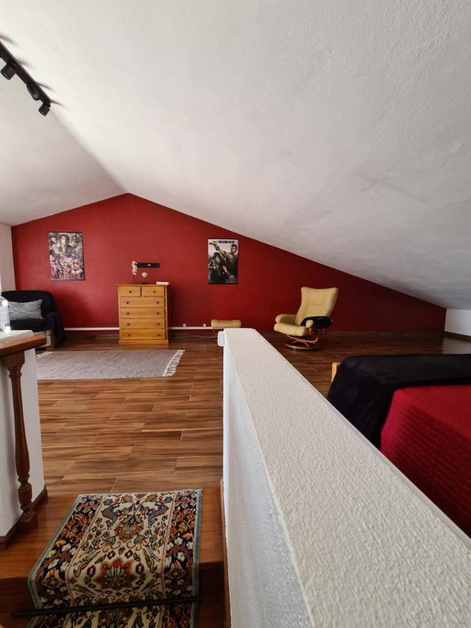 Gomes & Fortunato House Casais Brancos エクステリア 写真