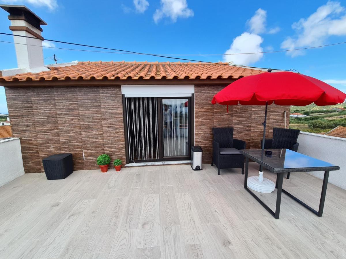 Gomes & Fortunato House Casais Brancos エクステリア 写真